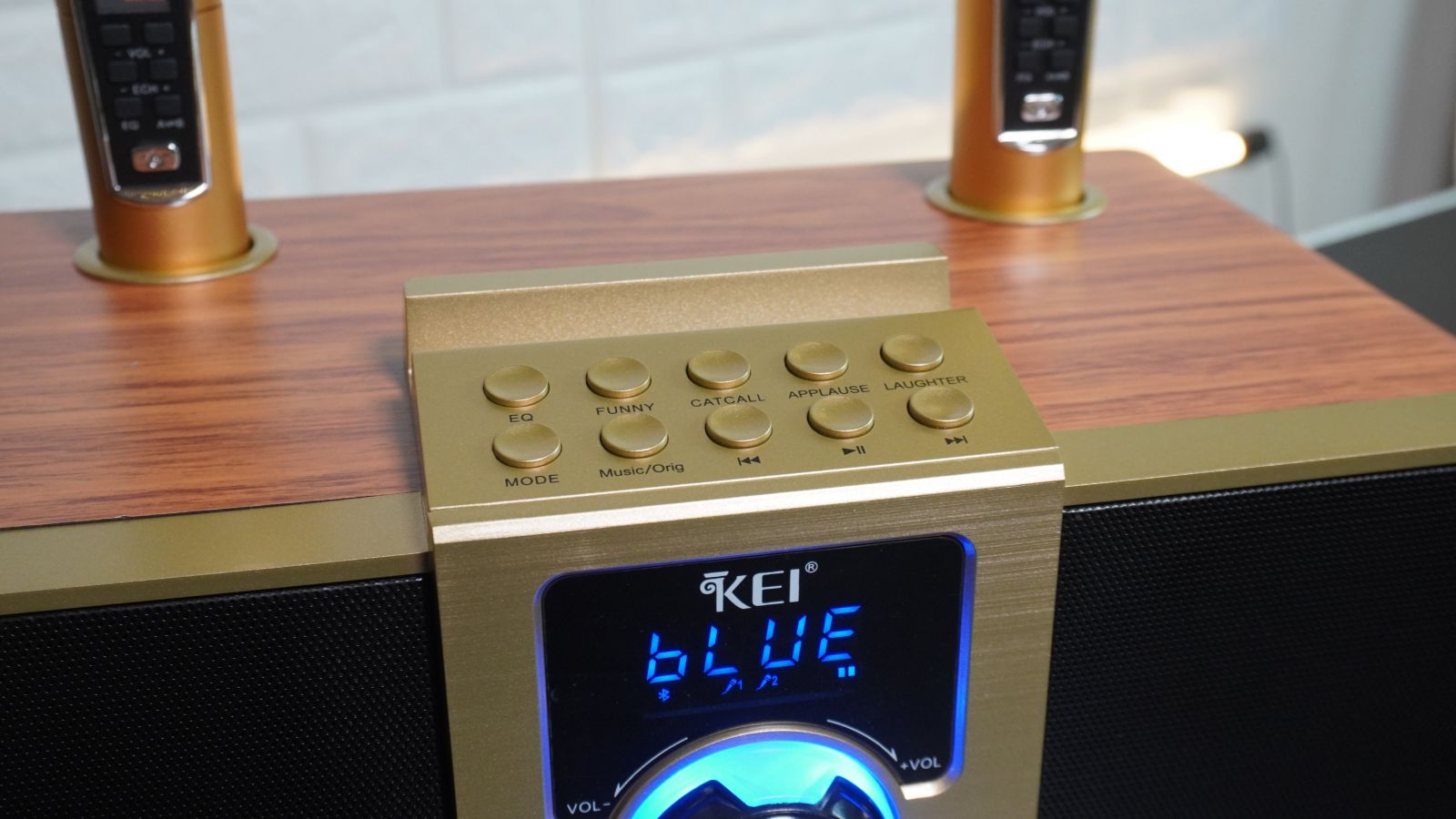 Loa Karaoke Bluetooth Kei K08 - Tặng Kèm 2 Micro Không Dây Có Màn Hình Lcd - Sạc Pin Micro Trên Loa