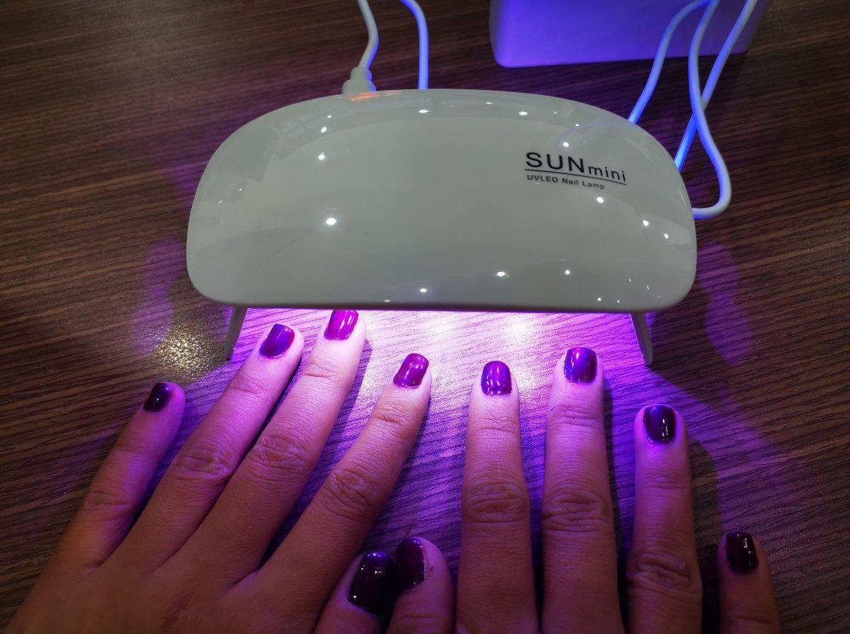 Đèn Uv Mini Sun 6 Bóng 6W Có Chân Đứng, Sấy Keo Uv, Sấy Móng Tay, Sấy Keo Dán Kính Uv - UVM6W