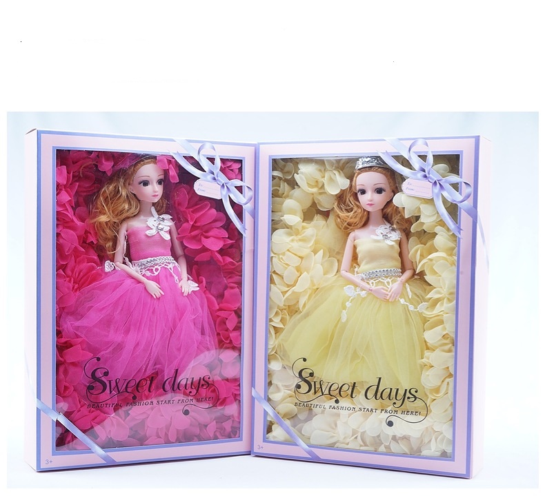 Hộp Quà Búp Bê Sweet Days