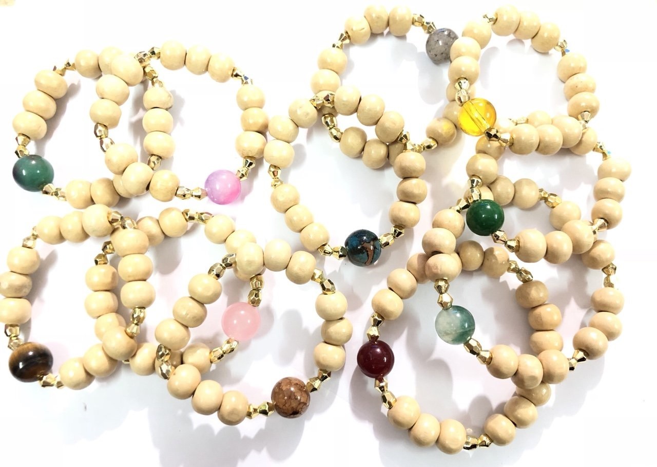 Vòng Đeo Tay Dâu Tằm Hạt Châu Cho Bé Yêu