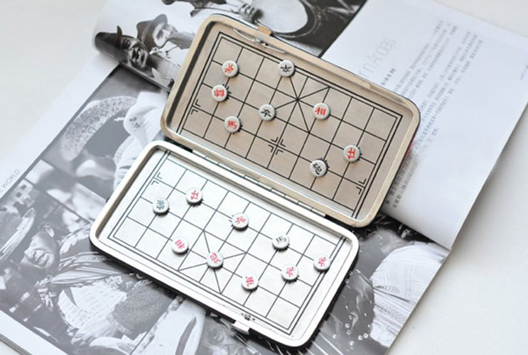 Bộ Trò Chơi Cờ Tướng Kèm Bàn Nam Châm 2 Mặt