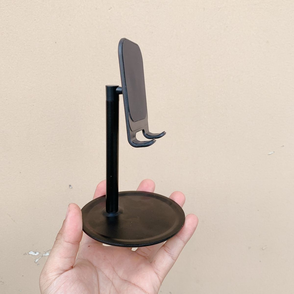 Giá Đỡ Đựng Điện Thoai Hoắc Ipad Kim Loại 16X10Cm