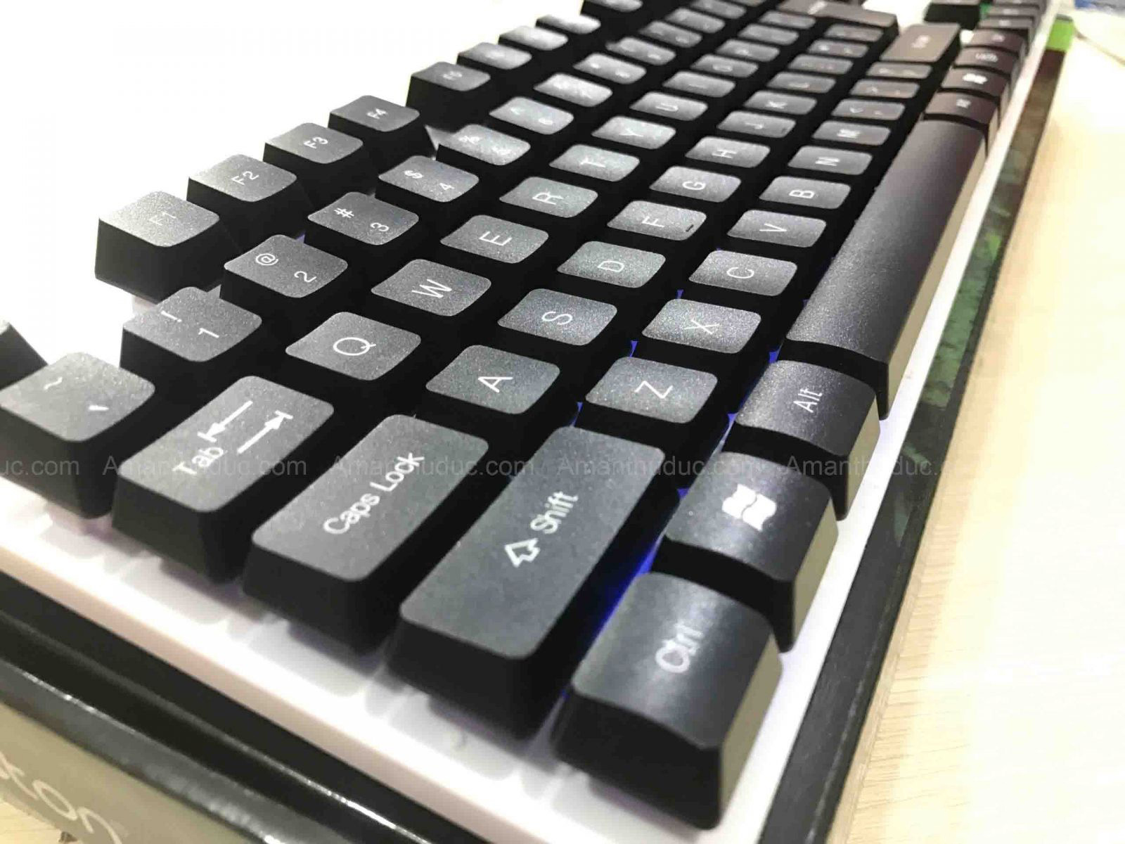 Bàn Phím Chuyên Game Giả Cơ Led Bosston 808 Cao Cấp