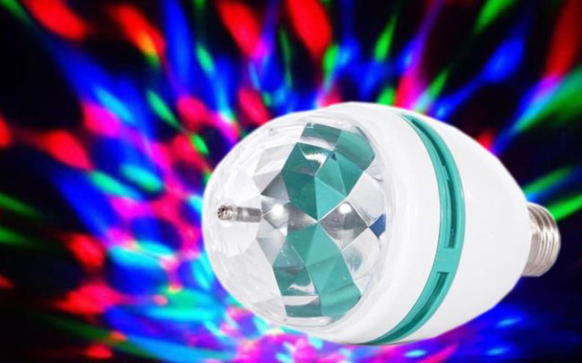 Bóng Đèn Led Karaoke, Vũ Trường Xoay 7 Màu Cực Đẹp Bóng Đèn Led Karaoke, Vũ Trường Xoay 7 Màu Cực Đẹp