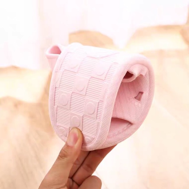 Dép Mang Trong Nhà Hình Bàn Chân Nhỏ Dép Mang Trong Nhà Hình Bàn Chân Nhỏ