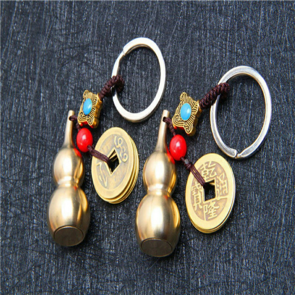 Moc Khoá Hồ Lô Có Đồng Tiền