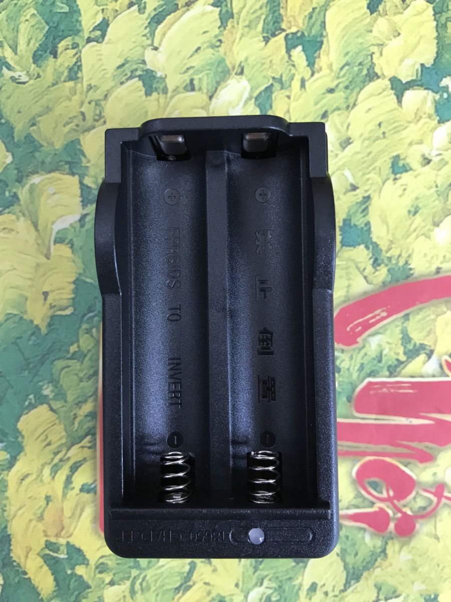 Cóc Sạc Pin Loại 2 Pin Đa Năng Cao Cấp