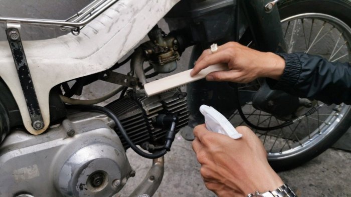 Bàn Chải Đồng Chà Rữa Lốc Máy, Đầu Bò Chuyên Dụng
