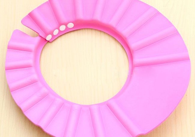 Nón Gội Đầu Chắn Nước Cho Bé Có Vành Che Tiện Lợi