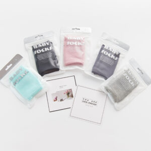 Đôi Vớ Tập Bò Đệm Bảo Vệ Đầu Gối Cho Bé