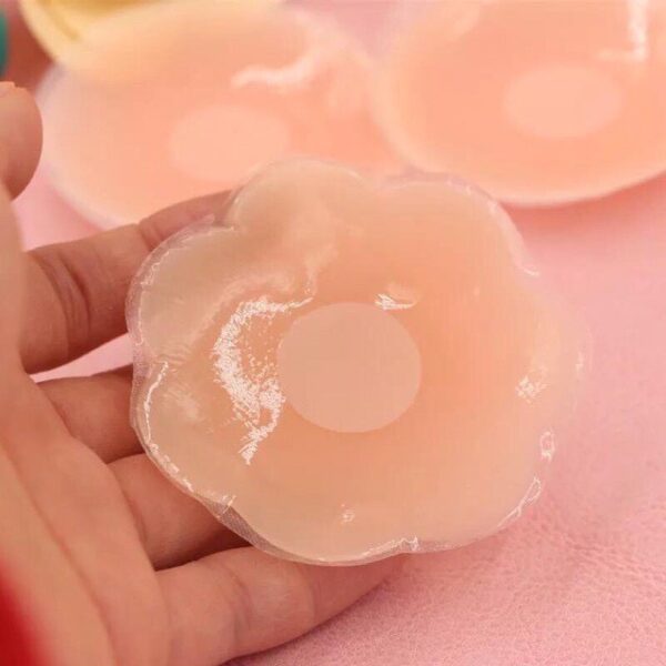 Hộp 4 Cặp Dán Ngực Cực Chắc Sử Dụng Nhiều Lần Nipple Silicone