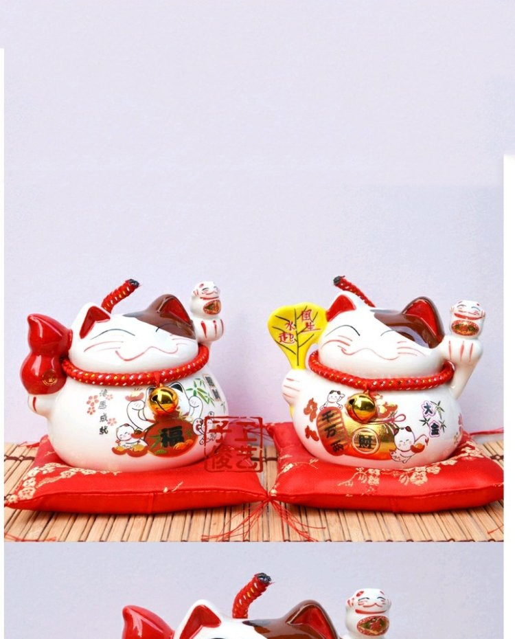 Mèo Thần Tài 13X10X10Cm Có Miếng Lót Mèo Thần Tài 13X10X10Cm Có Miếng Lót