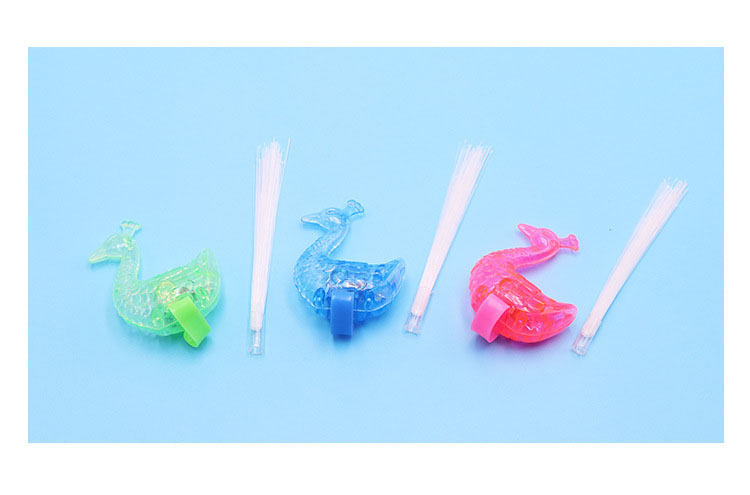 Nhẫn Con Công Phát Sáng Nhẫn Con Công Phát Sáng