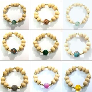 Vòng Đeo Tay Dâu Tằm Hạt Châu Cho Bé Yêu