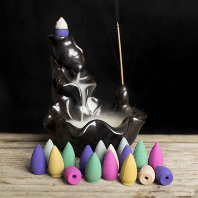 Nụ Trầm Hương Hình Tháp Bộ Từ 45 Đến 50 Viên Nụ Trầm Hương Hình Tháp Bộ Từ 45 Đến 50 Viên