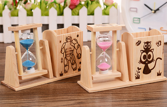 Đồng Hồ Cát Kèm Hộp Đựng Bút Bằng Gỗ Đồng Hồ Cát Kèm Hộp Đựng Bút Bằng Gỗ