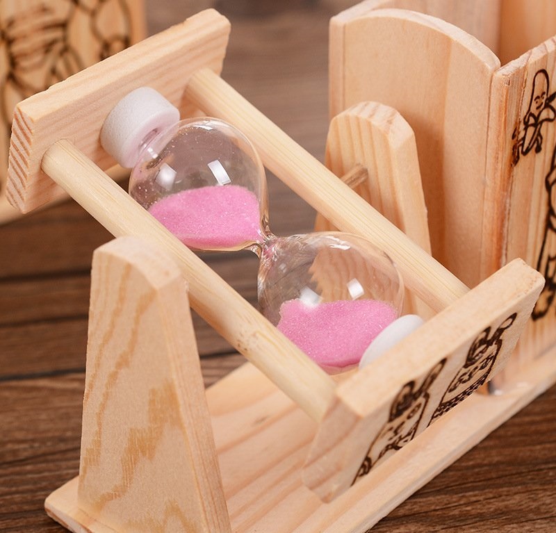 Đồng Hồ Cát Kèm Hộp Đựng Bút Bằng Gỗ Đồng Hồ Cát Kèm Hộp Đựng Bút Bằng Gỗ
