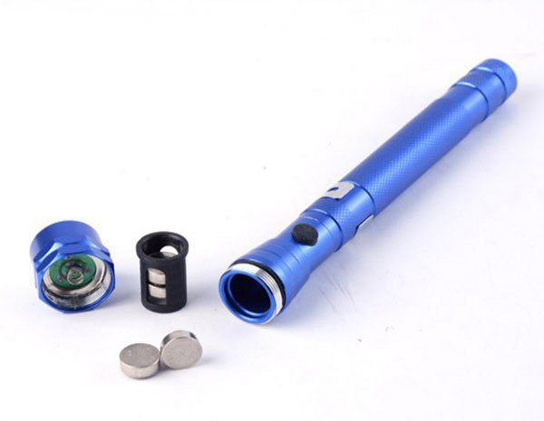 Đèn Pin Police Kéo Dài Xoay 360 Độ Cao Cấp Đèn Pin Police Kéo Dài Xoay 360 Độ Cao Cấp