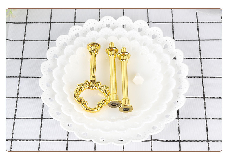 Kệ 3 Tầng Đựng Bánh Hình Tròn