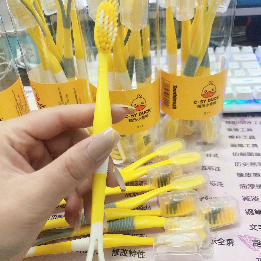 Hộp 8 Bàn Chải Hình Vịt Đáng Yêu Kèm Đầu Tưa Lưỡi 2In1