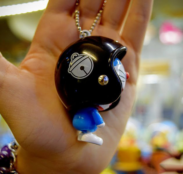 Móc Khóa Hình Doremon Đội Nón Bảo Hiểm Kute