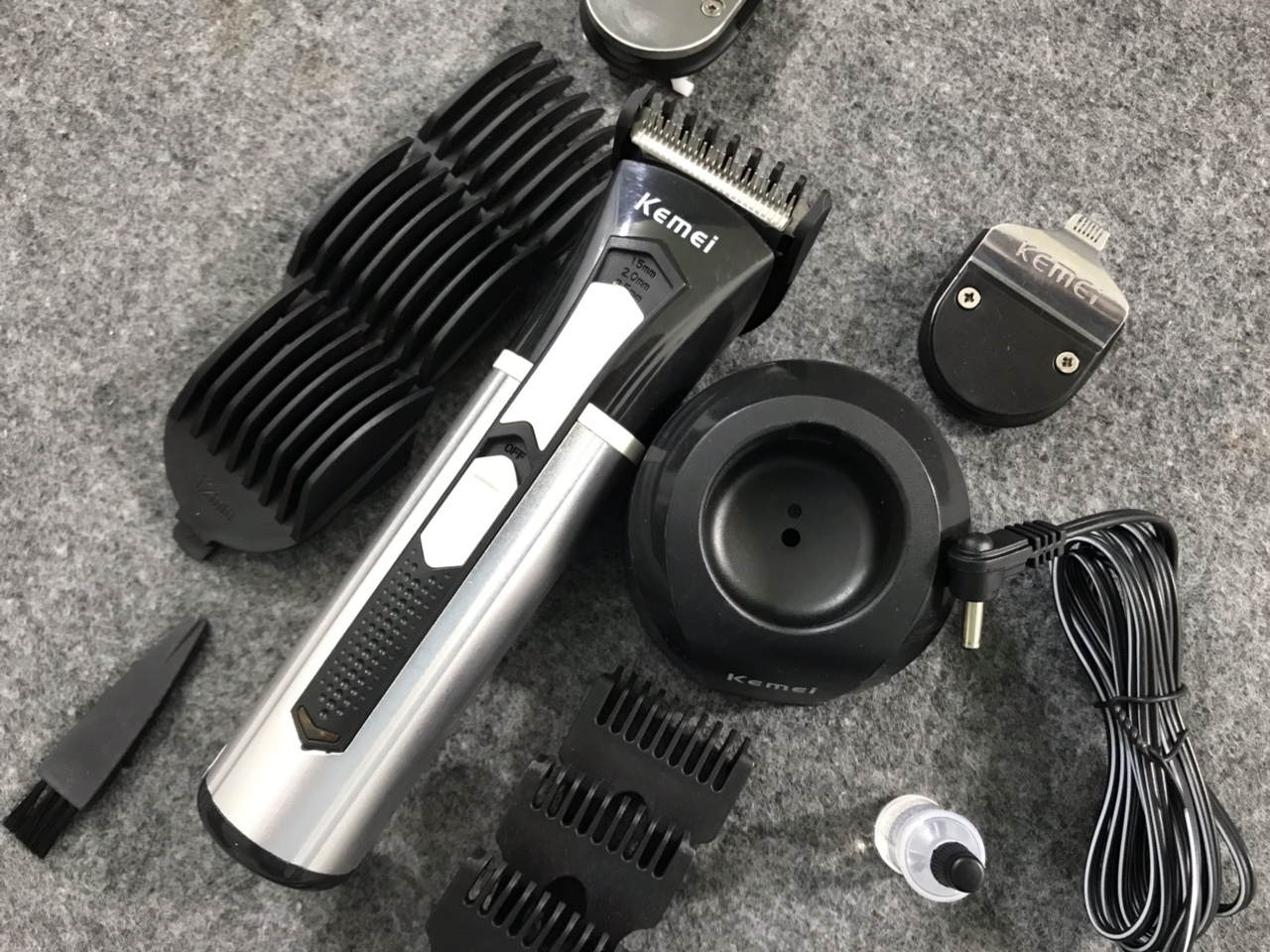 ​Tông Đơ Cắt Tóc Kemei 3007
