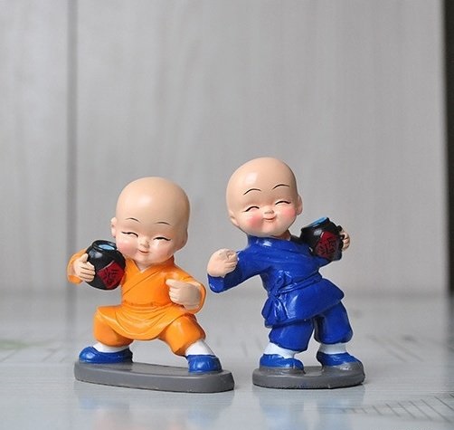 Bộ Tượng 4 Chú Tiểu Tập Võ Túy Quyền ôm Bình Rượu Bộ Tượng 4 Chú Tiểu Tập Võ Túy Quyền ôm Bình Rượu