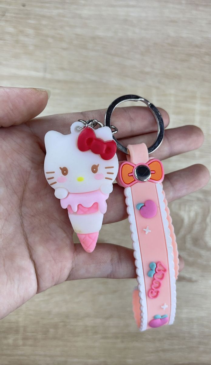 Móc Khoá Hình Thú Cực Đẹp - Kem Ốc Quế Guly Nhiều Màu