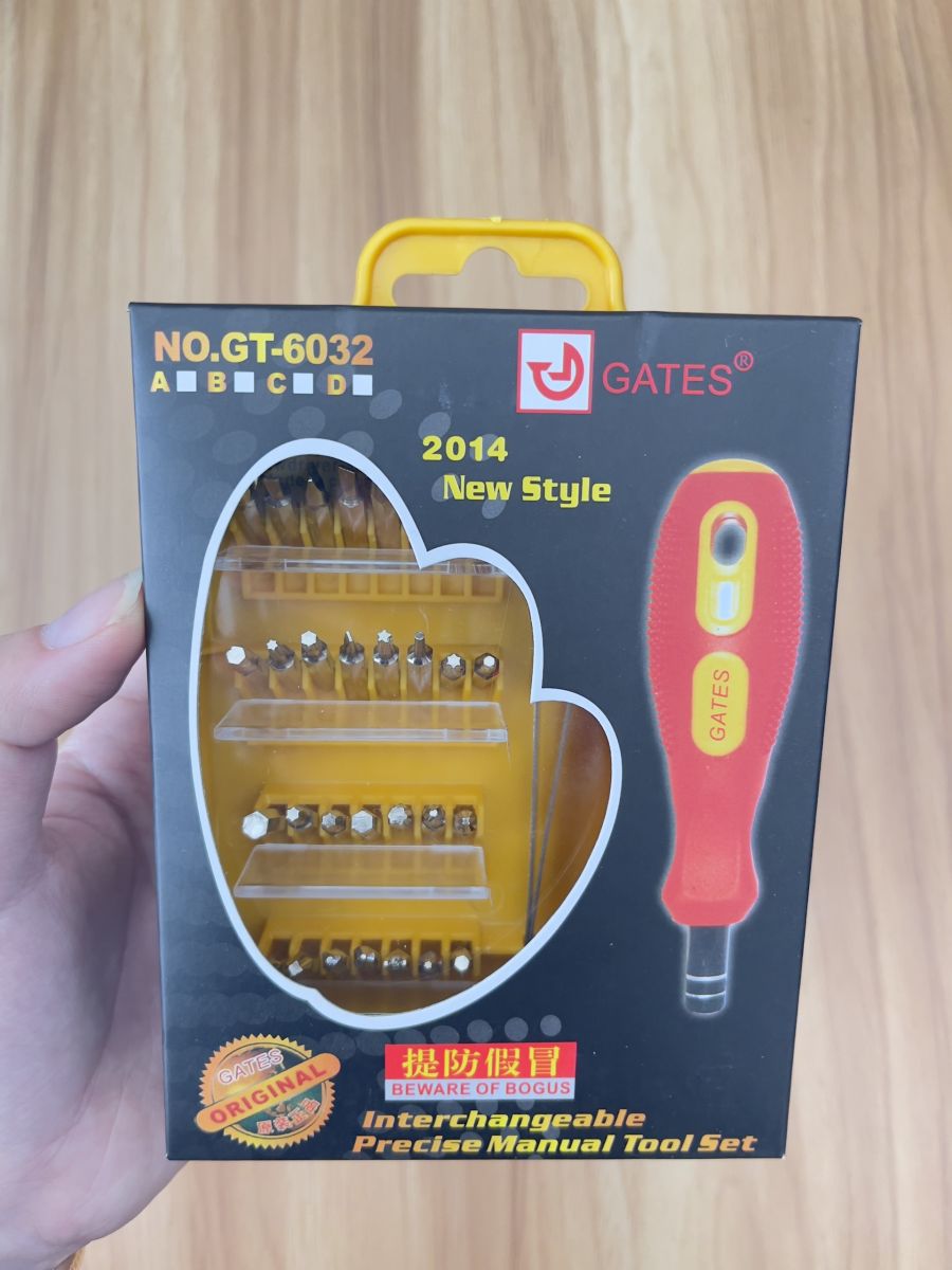 Bộ Tua Vít Đa Năng 32 Đầu Gates 6032