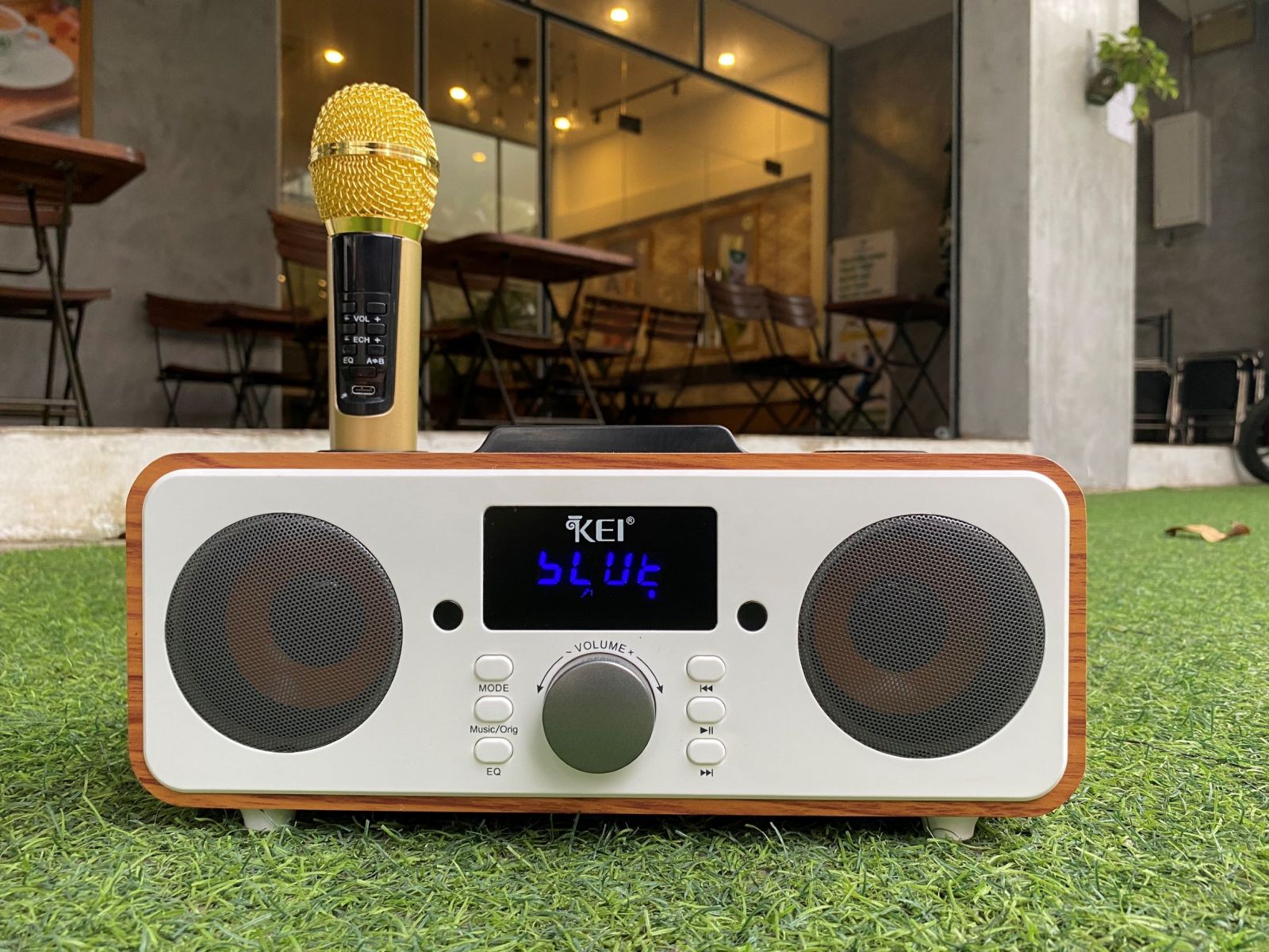 Loa Bluetooth Karaoke Kei K06
