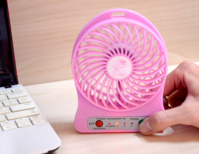 Quạt 3 Tốc Độ Dùng Pin Sạc