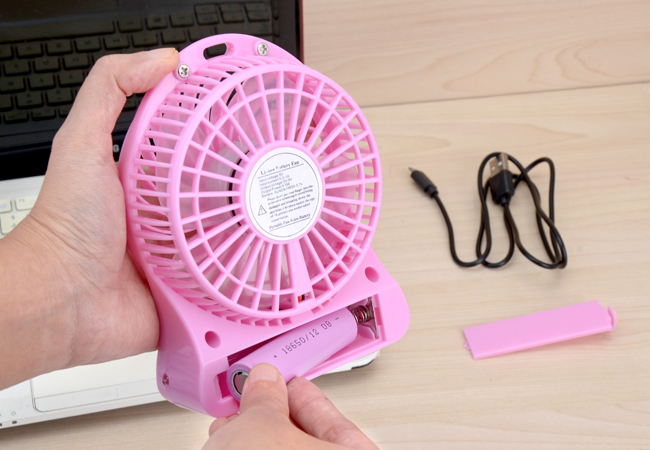 Quạt 3 Tốc Độ Dùng Pin Sạc