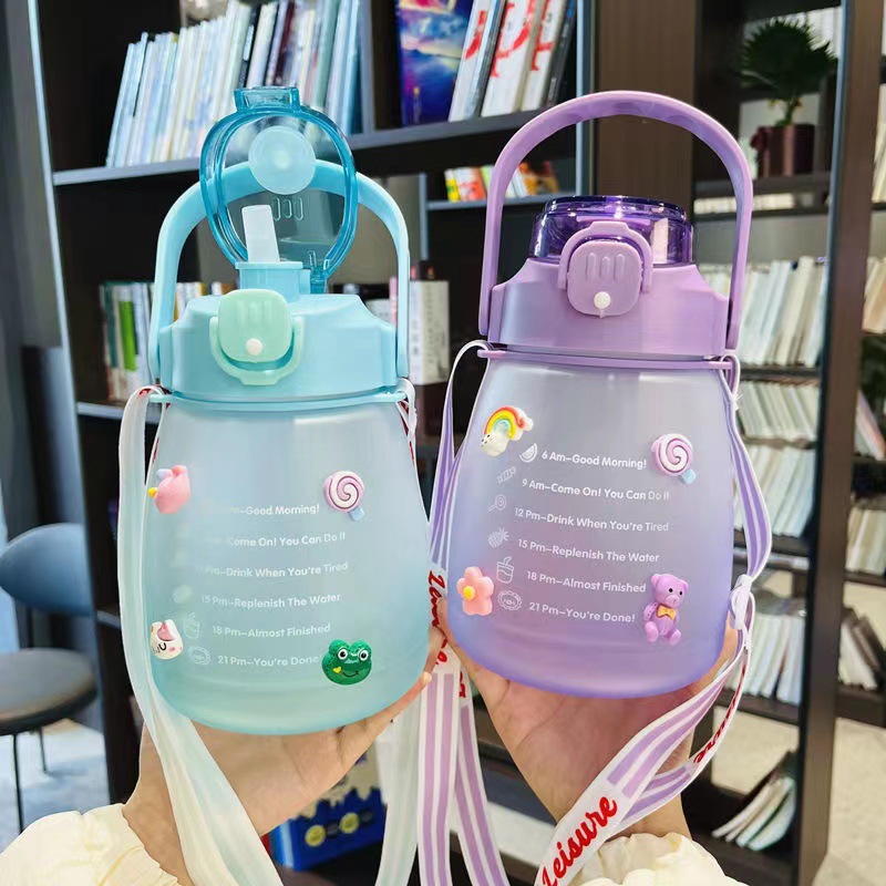 Bình Đựng Nước Có Vạch Chia Size 1.3L Hình Bầu Dục