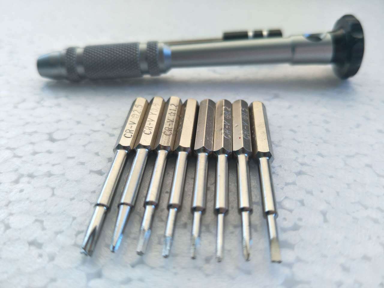 Bộ Vít Sửa Chữa Đa Năng Sw-8143 Cao Cấp