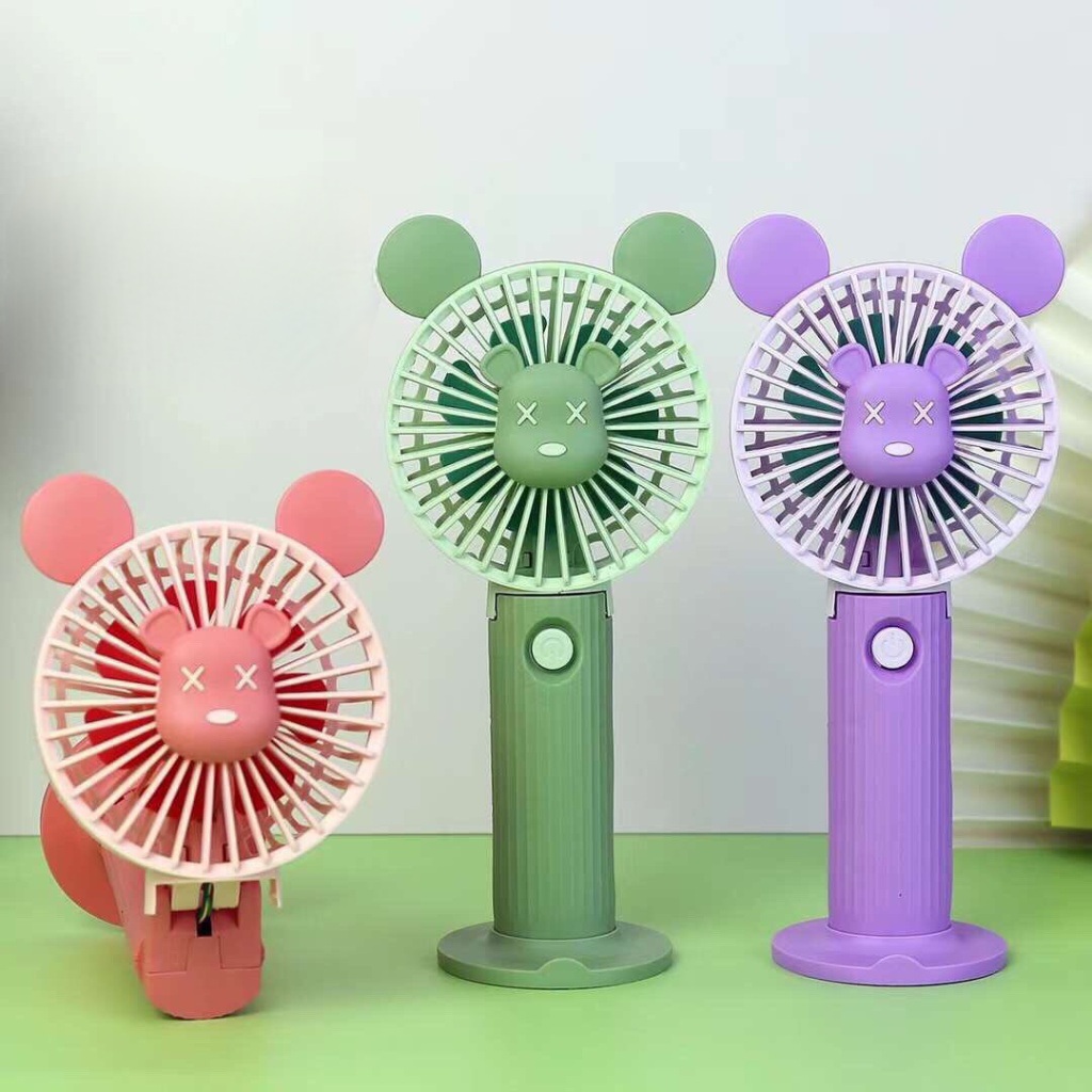 Quạt Đứng Cầm Tay Mini Gloommy Bear Gấp Gọn Siêu Khoẻ, Pin Trâu, Quạt Tích Điện Có Đèn