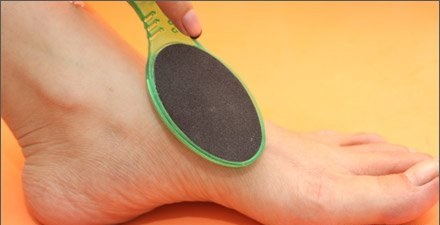Cây Chà Gót Chân Tẩy Tế Bào Chết Đá Bọt Biển 4 Trong 1 Cây Chà Gót Chân Tẩy Tế Bào Chết Đá Bọt Biển 4 Trong 1
