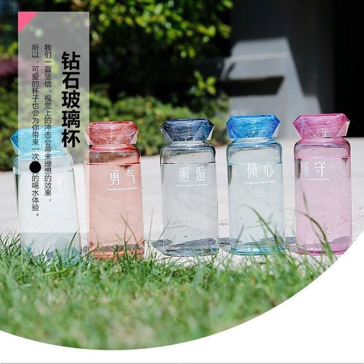 Bình Đựng Nước Bằng Thủy Tinh Họa Tiết Kim Cương Phong Cách Hàn Quốc