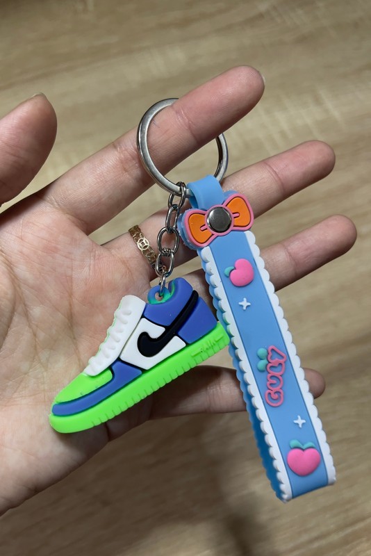 Móc Khoá Hình Chiếc Giày Dễ Thương Thời Trang Độc Lạ