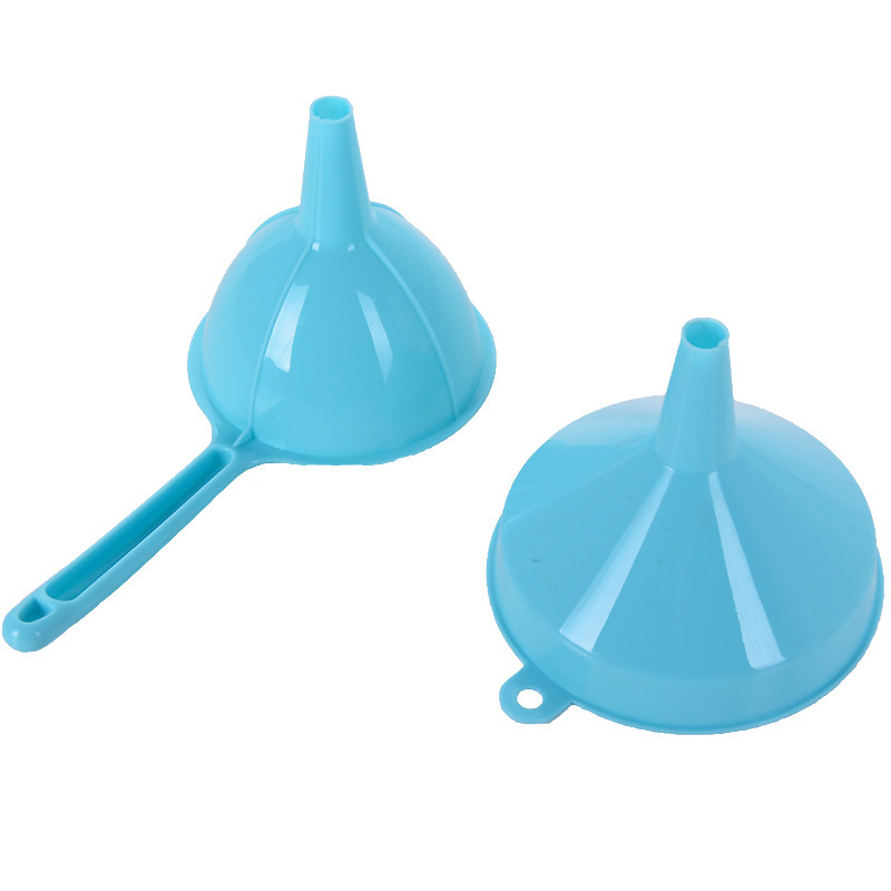 Phễu Nhựa Rót Nước Có Tay Cầm 19.5x9.8x10.5cm