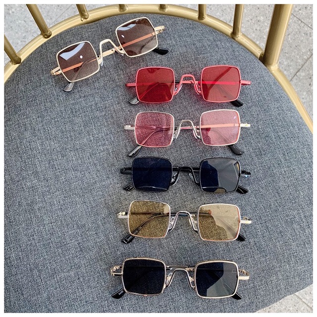 Mắt Kình Vuông Sang Trong Dễ Thương Cho Bé Đi Du Lịch Mắt Kình Vuông Sang Trong Dễ Thương Cho Bé Đi Du Lịch