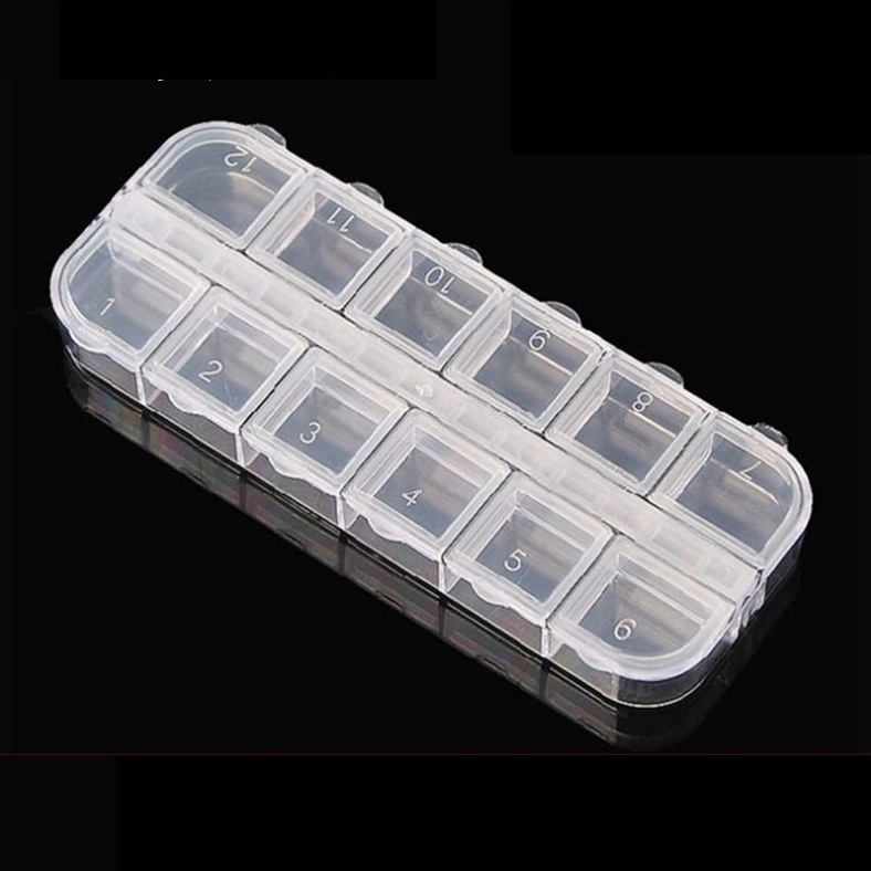 Hộp Nhựa 12 Ô Đựng Nữ Trang & Khuyên Ta Hộp Nhựa 12 Ô Đựng Nữ Trang & Khuyên Ta