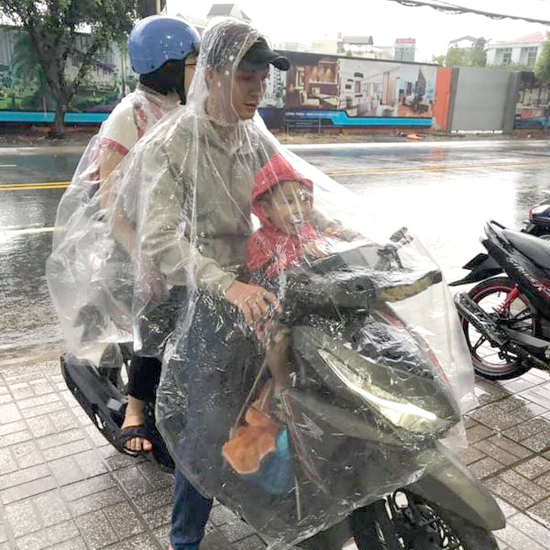 Áo Mưa TRONG SUỐT 2 Đầu 2 Người