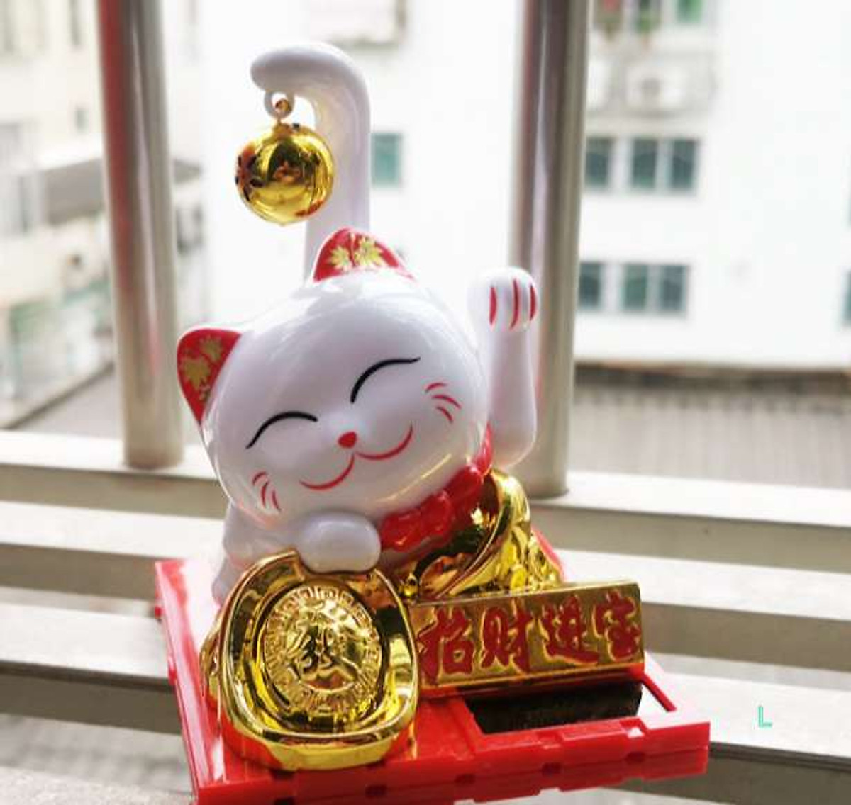Tường Mèo Thần Tài Đuôi Dài Ôm Thỏi Vàng 12x9x9cm