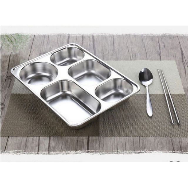 Khay Cơm Inox 5 Ngăn(Ko Hộp, Ko Đũa Muỗng) Khay Cơm Inox 5 Ngăn(Ko Hộp, Ko Đũa Muỗng)