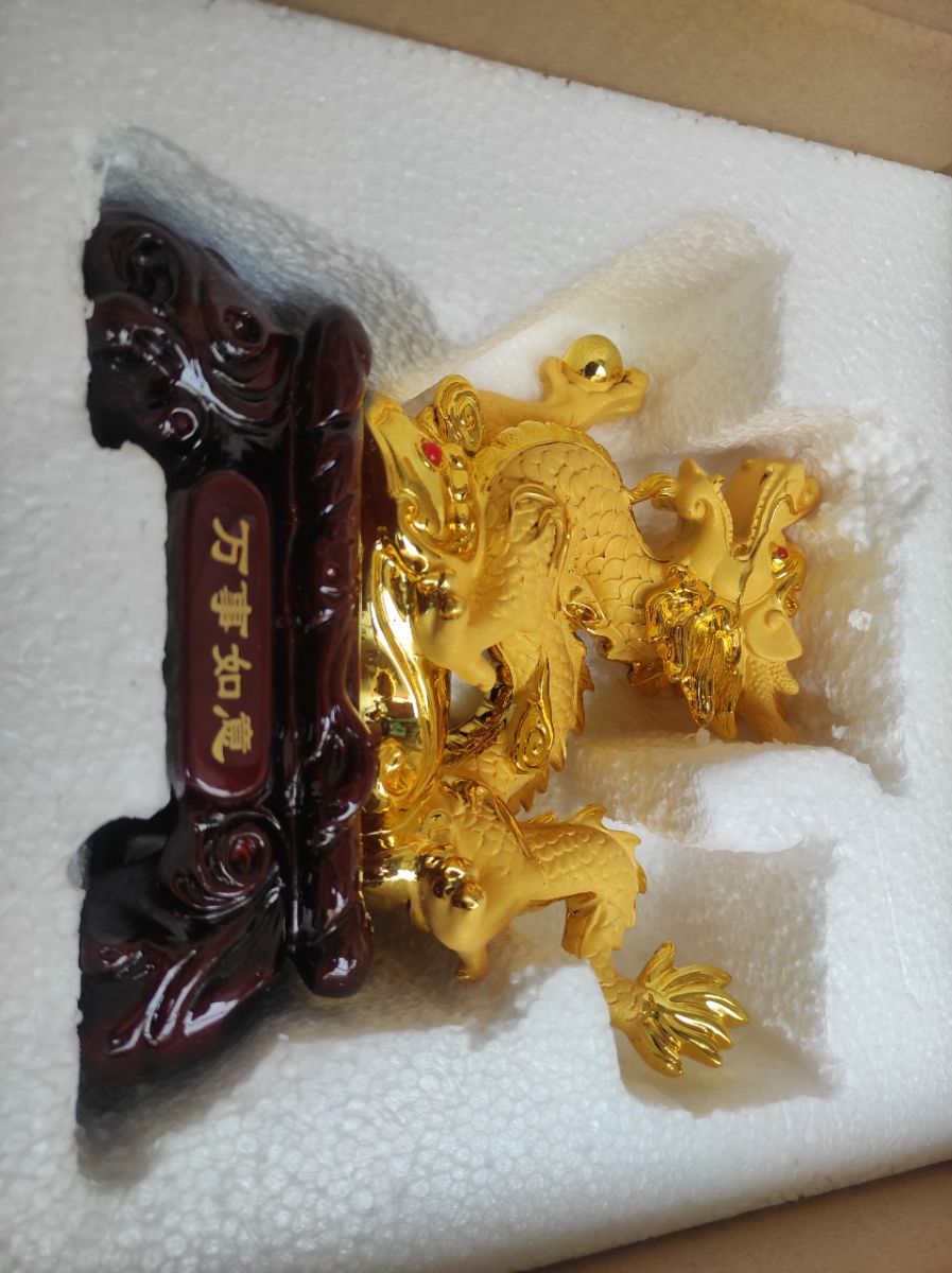 Tượng Rồng Vàng Phong Thủy