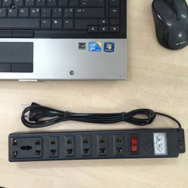 Ổ ĐIỆN 7 PHÍCH CẮM-CÓ CÔNG TẤC