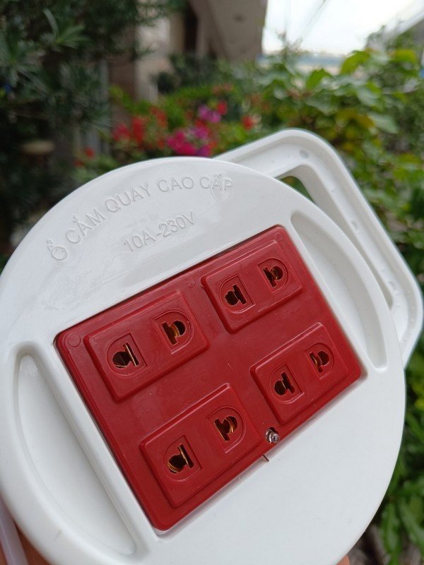 Ổ Cắm Điện Tròn Phú Gia 5M Quay Tay Siêu Bền Ổ Cắm Điện Tròn Phú Gia 5M Quay Tay Siêu Bền