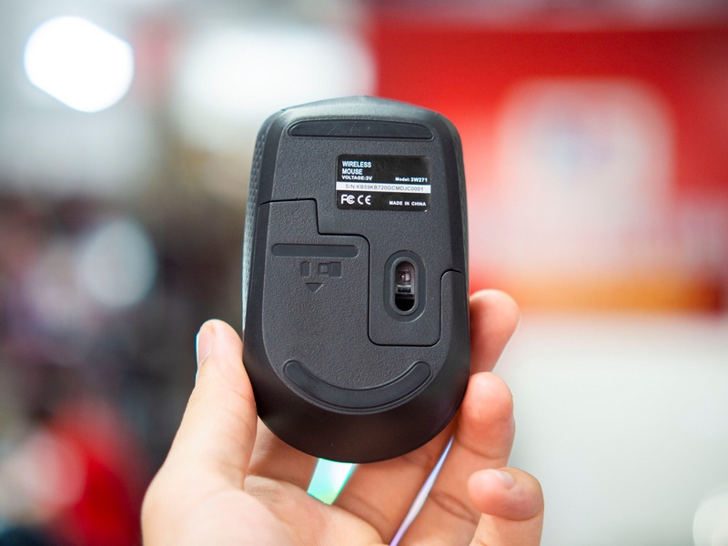 Combo Bàn Phím Và Chuột Không Dây Dell KM-816