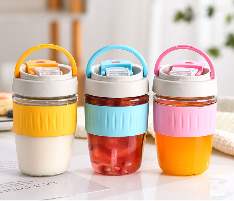 Ly Thủy Tinh Bọc Cao Su Cao Cấp 350Ml Kèm Ống Hút Silicon Ly Thủy Tinh Bọc Cao Su Cao Cấp 350Ml Kèm Ống Hút Silicon