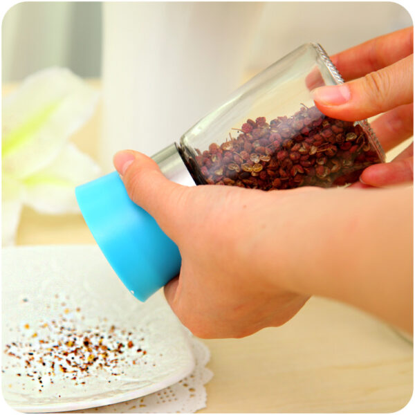 Dụng Cụ Đựng Và Xay Tiêu Có Thể Điều Chỉnh Mức Xay To Nhỏ Tiện Dụng